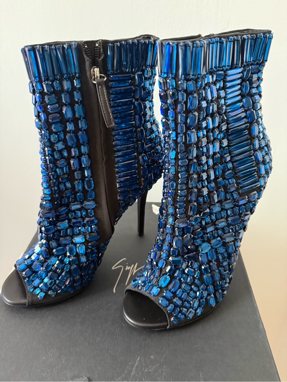Giuseppe Zanotti Blue Crystal-Embellished Peep-Toe Heeled Boots size 40 NWT - Picture 2 of 4